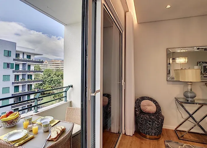 Lägenhet Paradise By Lovelystay *